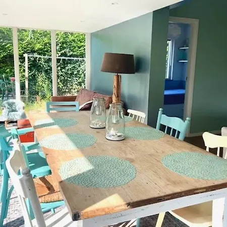 Holiday home Vakantiewoning Nabij Mooi Vp025